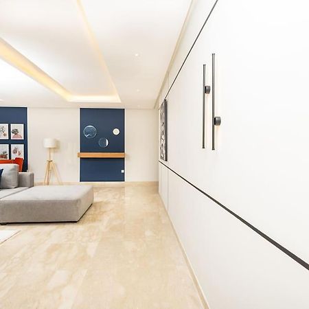 Апартаменти Modern 2Br Retreat In Marina Sale Luxury Living Hajja Екстер'єр фото