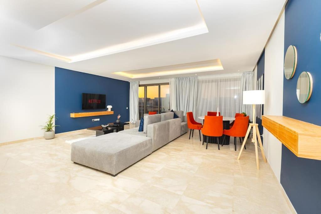 Апартаменти Modern 2Br Retreat In Marina Sale Luxury Living Hajja Екстер'єр фото